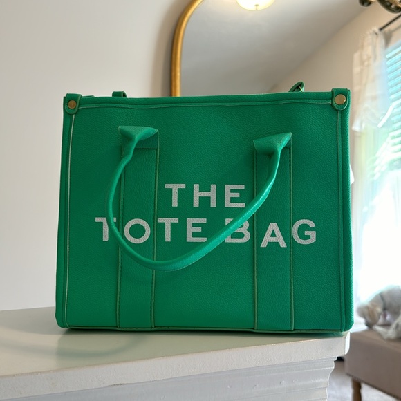 The tote green inspired fashion bag - Picture 9 of 12